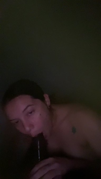 Let me juice you 😌  Full video on only fans😘 https://t.co/ssOe0cHH5O