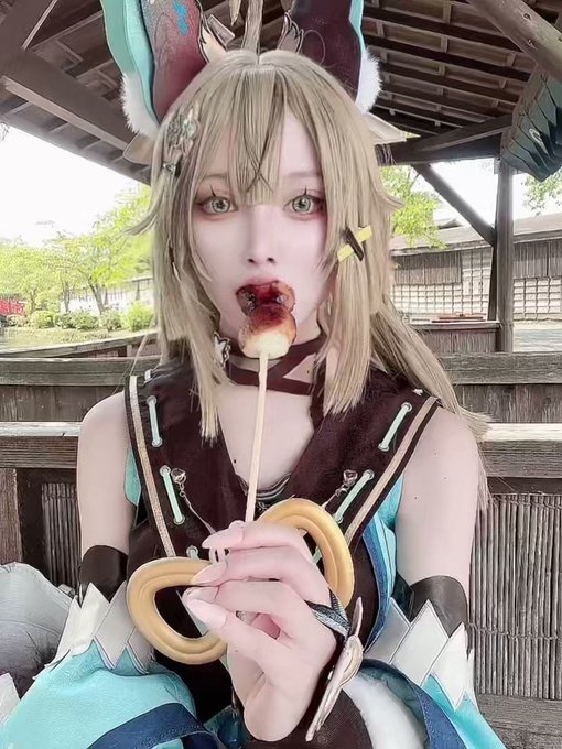 コスプレイヤーまかろにのTwitter動画4