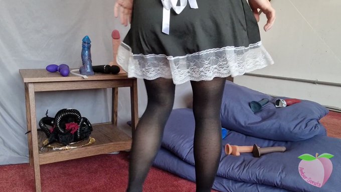 You guys have been asking and I am here to provide! I've started uploading to PornHub again ;)  https://t