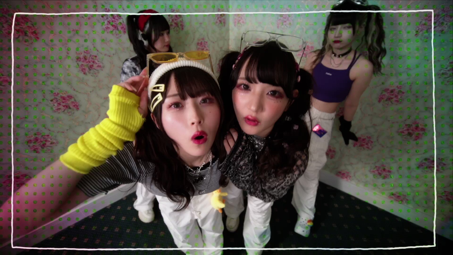 きゅるりんってしてみて ツインテールは20歳まで ランチェキ チェキ ツインテールは20歳まで♡ / きゅるりんってしてみて -NANIMONO