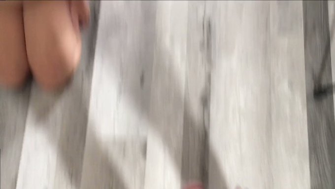 Cute chick w/ glasses, Anastasia Rose swallows a big schlong!  https://t.co/Yhps3EyUPY https://t.co/