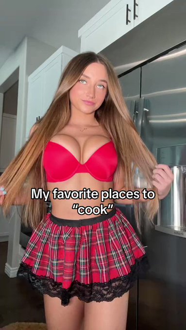 RT if I can cook for you 🥵 https://t.co/6t4IEU5iWf