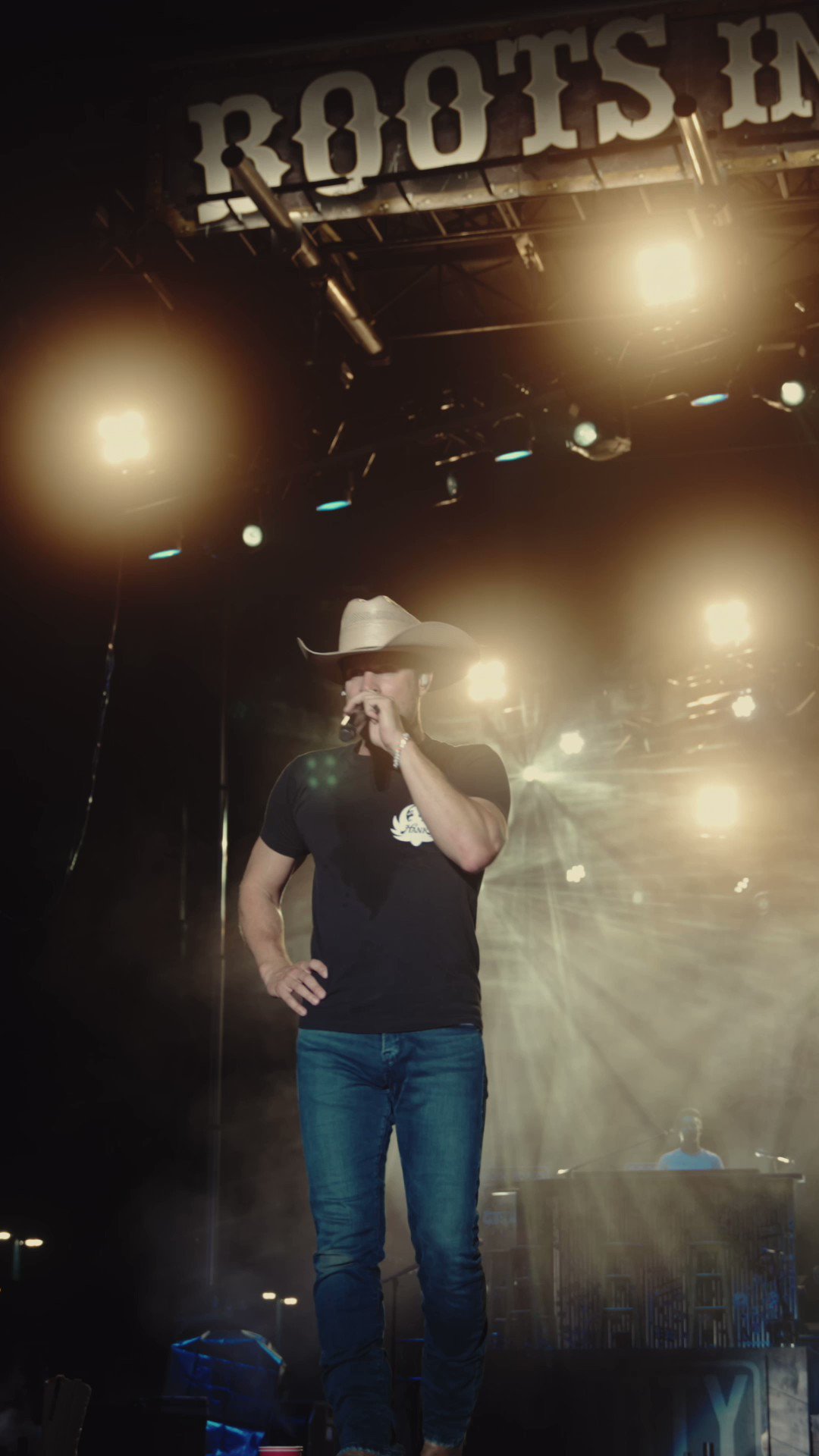 Boots and roots outlet tour 219