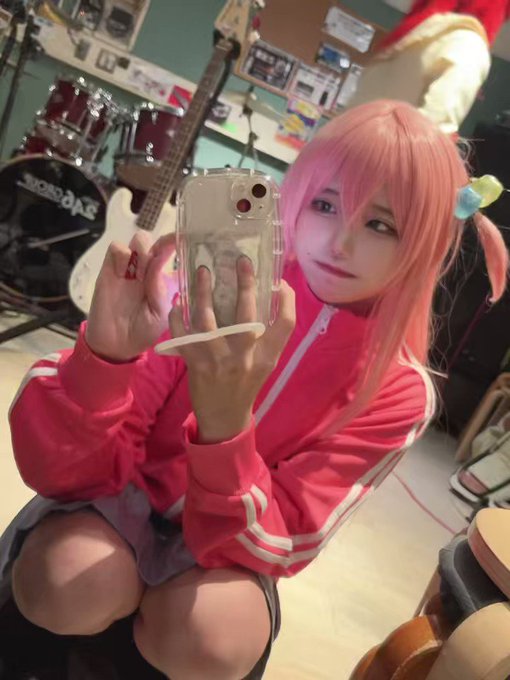 コスプレイヤーしろいのTwitter動画6