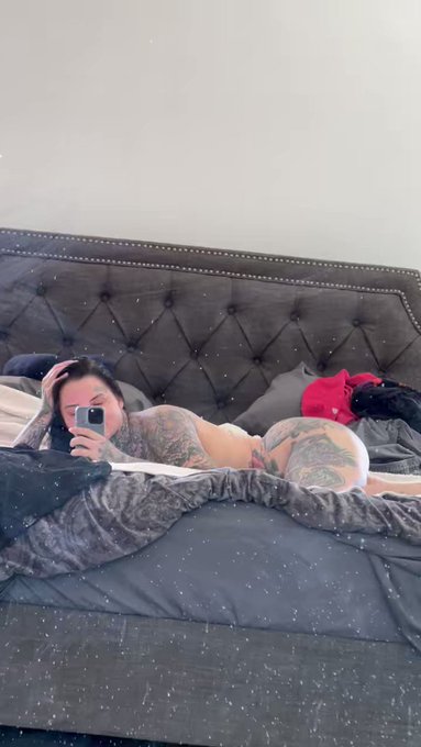 How many jiggles can you count? 😈 https://t.co/m4MOnb96v5