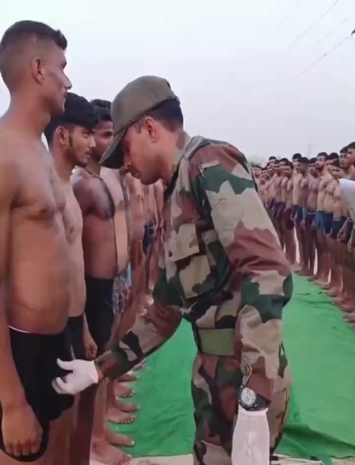 [問卦] 當兵摸蛋蛋檢查影片