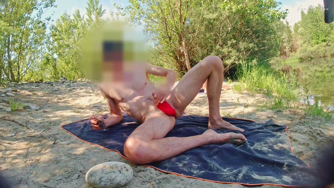 OLD BUT GOOD SERIE: my first beach adventure ever...  https://t.co/mPFXvk3547 https://t.co/izeDlS1WrM  #public<a href="/tag/public"class="tags"><span>#public</span></a><a href="/tag/masturbation"class="tags"><span>#masturbation</span></a><a href="/tag/handjob"class="tags"><span>#handjob</span></a><a href="/tag/outdoorfun"class="tags"><span>#outdoorfun</span></a><a href="/tag/dickflash"class="tags"><span>#dickflash</span></a>