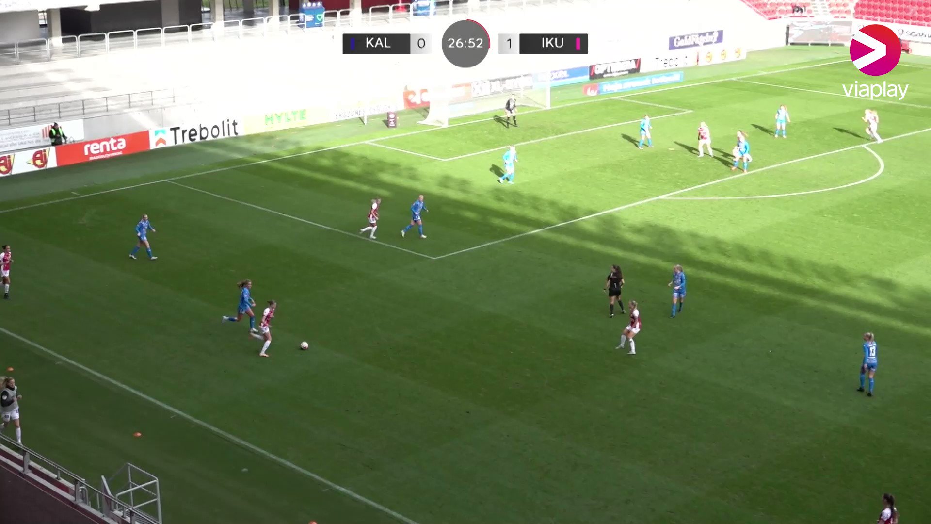 Utökat på Guldfågeln ArenaKlara Folkesson är påpasslig och rullar in dagens andra mål minuten efter matchens första@uppsalafotboll