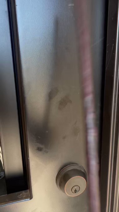 Do I make your wand hard? 😉 https://t.co/OeN07bc1yu