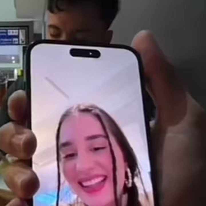 BDJ INSIDER on X: 🚨 Duda Rubert vai acompanhada de uma amiga para encontrar o Jonvlogs. / X