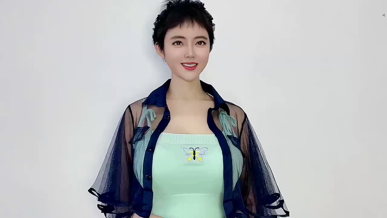 潘春春 