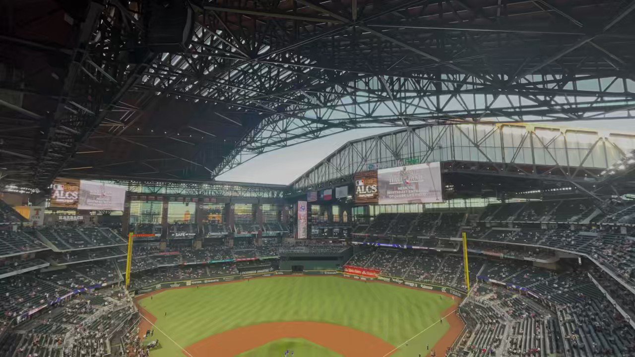 Ex-Rangers star Ian Kinsler wears Israel jersey for ALCS Game 3 first pitch