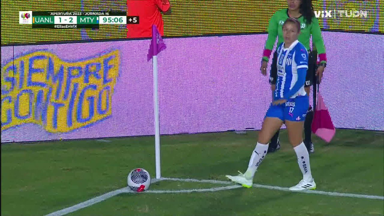 ¡¡¡G⚽⚽⚽L!!!¡¡Burkyyy!! Con un extraordinario cabezazo sentenció el #ClásicoRegio en el Volcán.#VamosPorEllas 👊