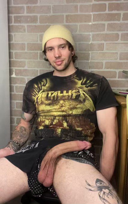 Balls or dick. What are you touching first? https://t.co/RUm8soxAFK