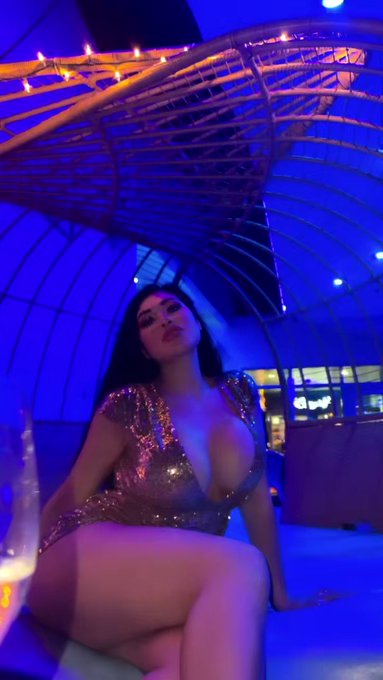 📸 Lil Bts action https://t.co/ZxQ6mMxjU7<a href="/tag/latina"class="tags"><span>#latina</span></a><a href="/tag/salvadorian"class="tags"><span>#salvadorian</span></a>