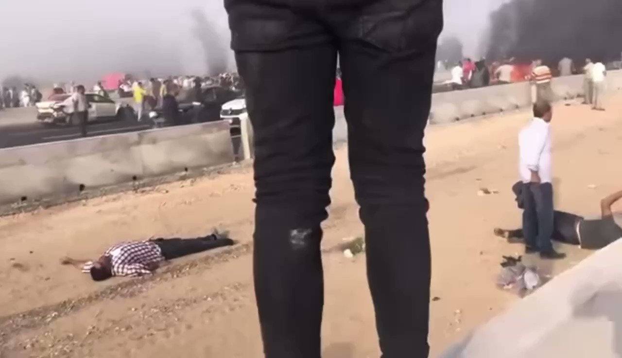 [問卦] 埃及人開車都沒在保持安全距離嗎？