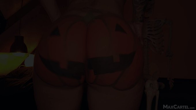 New video! https://t.co/K59AhLCSC2 https://t.co/uHbvdPxZam<a href="/tag/weekendvibes"class="tags"><span>#weekendvibes</span></a><a href="/tag/undiechallenge"class="tags"><span>#undiechallenge</span></a>