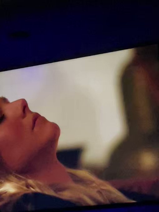 when i put her feet in my mouth during missionary but it&rsquo;s her first time 😭😋 https://t.co/hPzujqfGaA