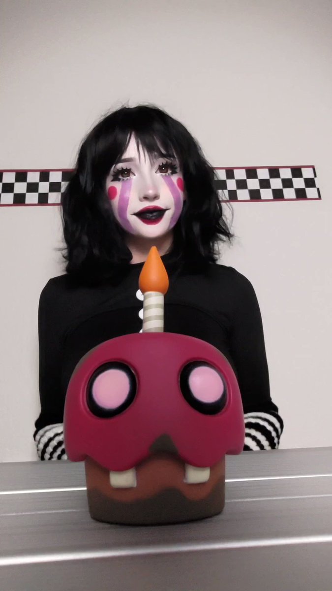 @SkyexSummerss video Tweet