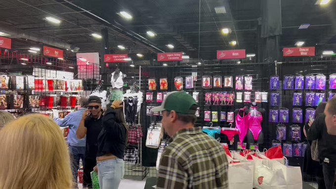 At Exxxotiva https://t.co/0paFMEcSUs<a href="/tag/manyvids"class="tags"><span>#manyvids</span></a><a href="/tag/onlyfans"class="tags"><span>#onlyfans</span></a><a href="/tag/contentcreator"class="tags"><span>#contentcreator</span></a><a href="/tag/nycconte"class="tags"><span>#nycconte</span></a>