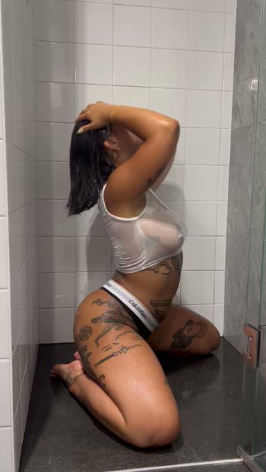 AKIRAZAY- TOP %’s pics and videos