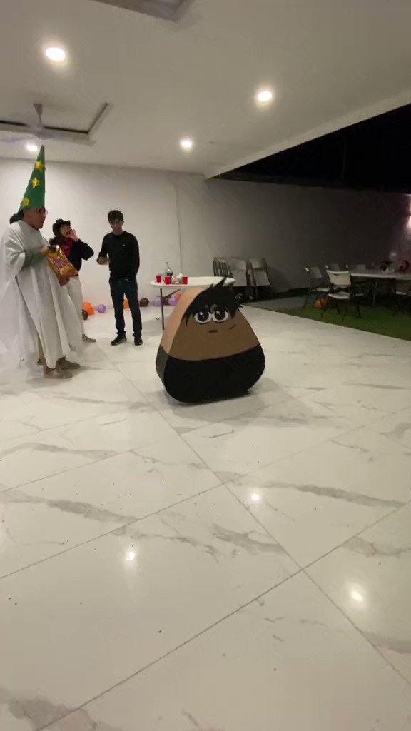 Pou emo e muito legal