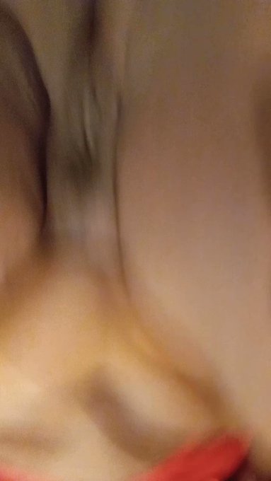 At work WET FOR NO DAMN REASON 😩🤦&zwj;♀️ https://t.co/RRS2W0BHZp