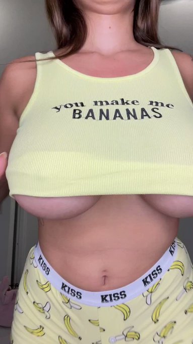 Just dropped a bomb ass video on my main page.. 😈🍑  See here https://t.co/y3fDv6p0P8 🔥🔥🔥 https://t.c