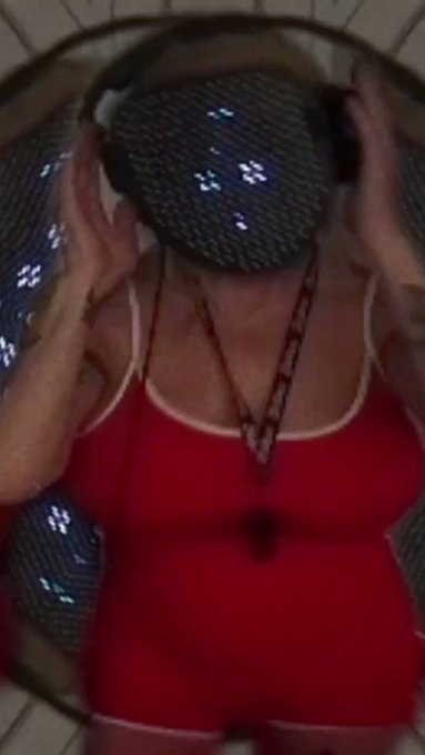 #dancelikenooneiswatching #kelleyjean https://t.co/67yRUS0D3p<a href="/tag/dancelikenooneiswatching"class="tags">#dancelikenooneiswatching</a><a href="/tag/kelleyjean"class="tags">#kelleyjean</a>