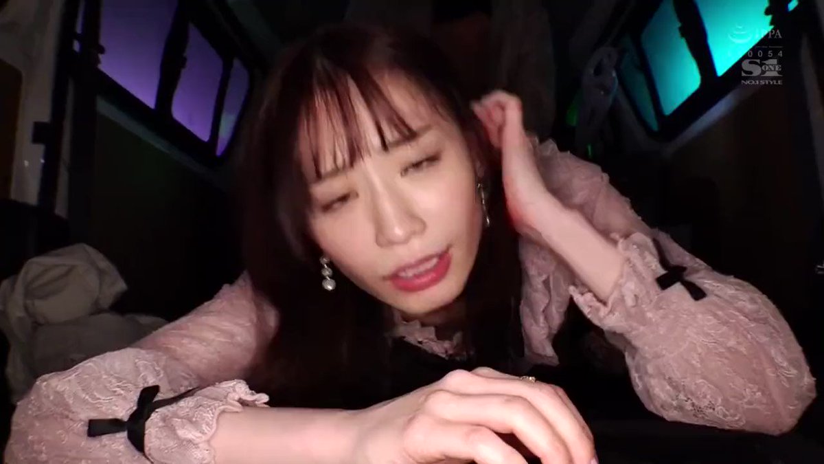 未歩なな 可愛くて、甘くて、エロい彼女が、甘ヌキ、褒めちぎる、愛し尽くす、犯しイジめる__ 「おちんこ素敵すぎて…離したくないよ」 「大好きすぎて…私おかしくなりそう」 「アソコ立派だから…何回でも出来るよね」 褒めて愛して●す、イチャイチャ逆レイプの一部始終。