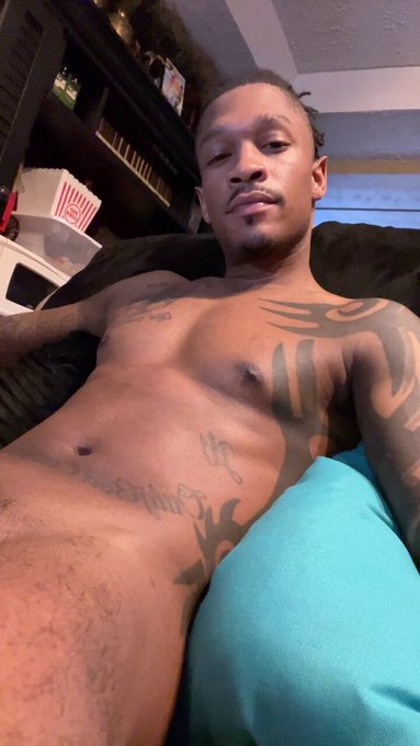 👤👀 https://t.co/OslYXe8ngz