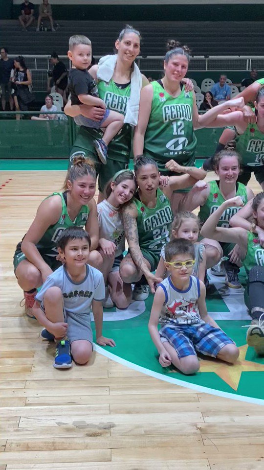 Ferro Carril Oeste Basquet - 🏀Se viene el encuentro anual de Minis en Ferro🚂💚 #SOMOSFERRO #LACATEDRALDELBASQUET Seguimos en nuestras redes sociales: facebook/twitter/Instagram 💚 @ferrobasquetok 💚 ¡Vamos #Oeste! 💚🏀 #Ferro #LaCatedralDelBasquet