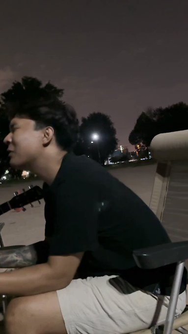 เมื่อวันก่อนไปแคมป์ไฟกับเพื่อนๆมารู้สึก สบายใจขึ้นมาก เหมือนกับเผาทุกอย่างทิ้งไปกับกองไฟเลย🔥🤪🏕 https://t<a href="/tag/imimmaim"class="tags"><span>#imimmaim</span></a>