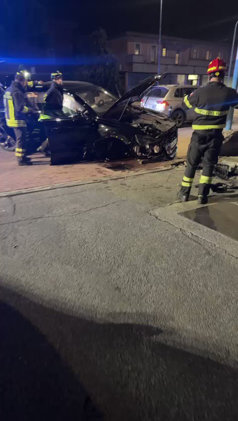 Vibes Foot on X: "🔴 Mario Balotelli a été victime d'un accident de la route à Brescia. Il en est sorti indemne et aurait refusé de se soumettre à un alcootest, selon
