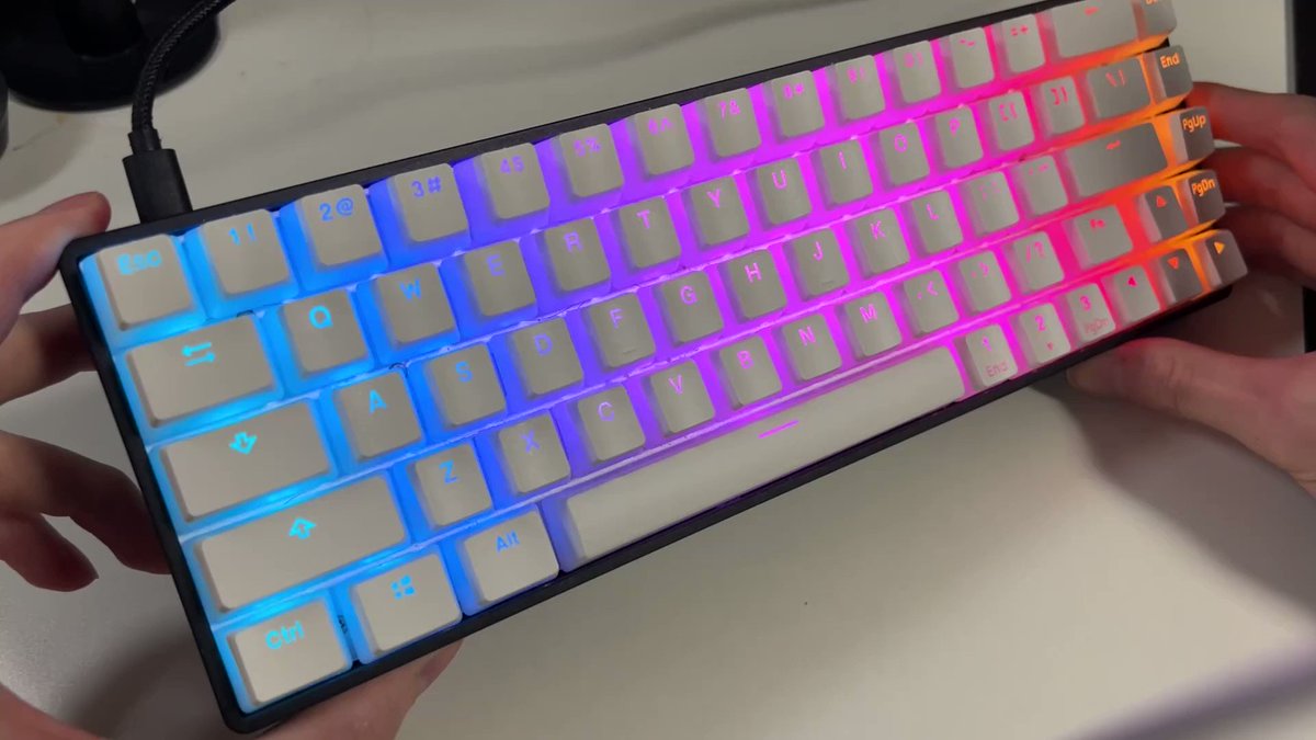 【ケース&キーキャップ交換Lube済】Drunkdeer G65 +アルミケース ケース&キーキャップ交換Lube済】Drunkdeer G65 +アルミケース