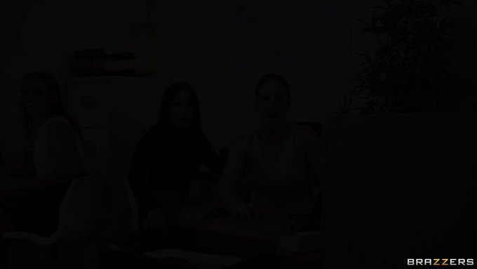 Life Is Sex: Episode 2 https://t.co/VkD6Hs4aaA @Brazzers 🔥 https://t.co/2a9bwGBJIC<a href="/tag/zz20"class="tags"><span>#zz20</span></a>