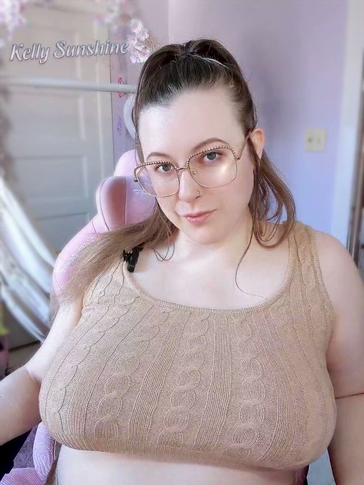 Guess what time it is? ⌚...It's time to relapse.  Wishtender Wednesday is the perfect temptation for