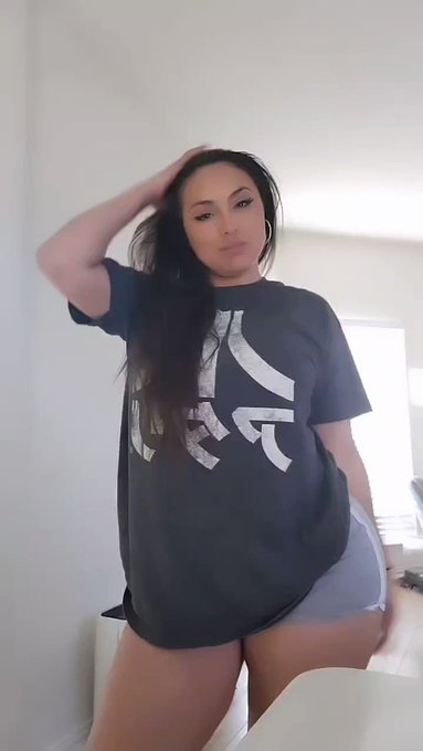 New #GoodLookingCooking video up on my YouTube page! https://t.co/Jjg5DbDTqc<a href="/tag/goodlookingcooking"class="tags">#GoodLookingCooking</a>