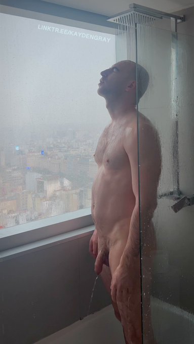 Soap me up? 🧼 https://t.co/FYgBySLGAc<a href="/tag/valentineday"class="tags"><span>#valentineday</span></a><a href="/tag/gooning"class="tags"><span>#gooning</span></a>