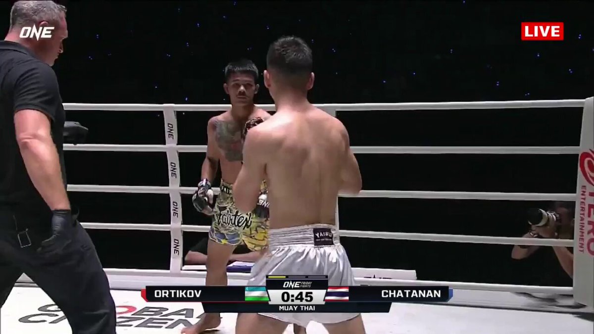 Flawless victory 💯 Aslamjon Ortikov 🇺🇿 styles on Pethuahin to score a third-round TKO! @_azamovich03_ #ONEFridayFights37, 🔴 Live Now 🌍…