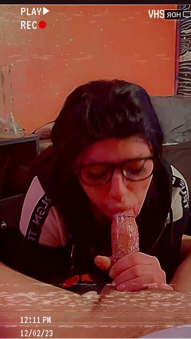 Lexi Sux’s pics and videos