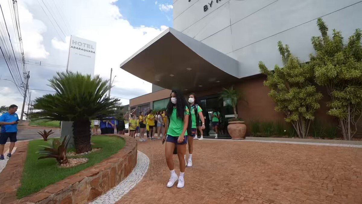 Seleção Feminina de Futebol on X: Bom dia, meu Brasil! 🇧🇷 Hoje tem  #GuerreirasDoBrasil em campo pelo segundo jogo do Torneio Internacional de Futebol  Feminino! Deixe sua mensagem positiva nos comentários e