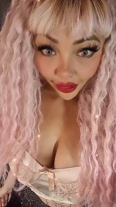 Los veo hoy En la #casitasw #Aguascalientes @JerryYNalleSw  #Diciembre de posadas vamos a pasarla rico<a href="/tag/casitasw"class="tags">#casitasw</a><a href="/tag/aguascalientes"class="tags">#Aguascalientes</a><a class="tags" target="_blank" title="On Twitter" href="/?out=eyJ0eXAiOiJKV1QiLCJhbGciOiJIUzUxMiJ9.eyJpYXQiOjE3MjA2MDk1NzgsImlzcyI6InR3cG9ybnN0YXJzLmNvbSIsIm5iZiI6MTcyMDYwOTU3OCwiZXhwIjoxNzUyMTQ1NTc4LCJyZWRpcmVjdF91cmwiOiJodHRwczovL3R3aXR0ZXIuY29tL0plcnJ5WU5hbGxlU3cifQ.PLViM9LAGu-0h4ckB-S5-NYMip8bxyzb3uRQhvWD-qTwUwMG80GABu0LNPeSejqvQMwYHgXfWRZzMw8eaPlw5g">@JerryYNalleSw</a><a href="/tag/diciembre"class="tags"><span>#diciembre</span></a>