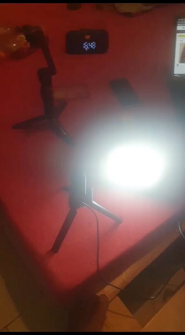 Stripchat show 😍😍😍😍 https://t.co/NtQjqWasMD