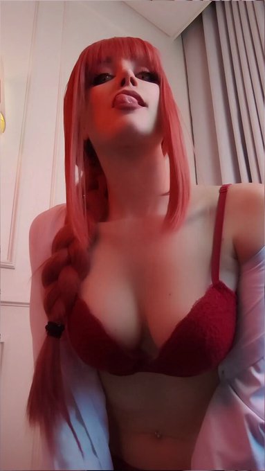 Maybe I'll let you control and consume me~ It's the biggest show of love, after all! ❤️

#makima #chainsawmancosplay