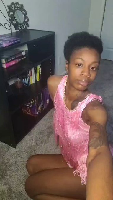 hay 💕 https://t.co/7TyTGbm4UG<a href="/tag/damnshawn"class="tags"><span>#damnshawn</span></a>