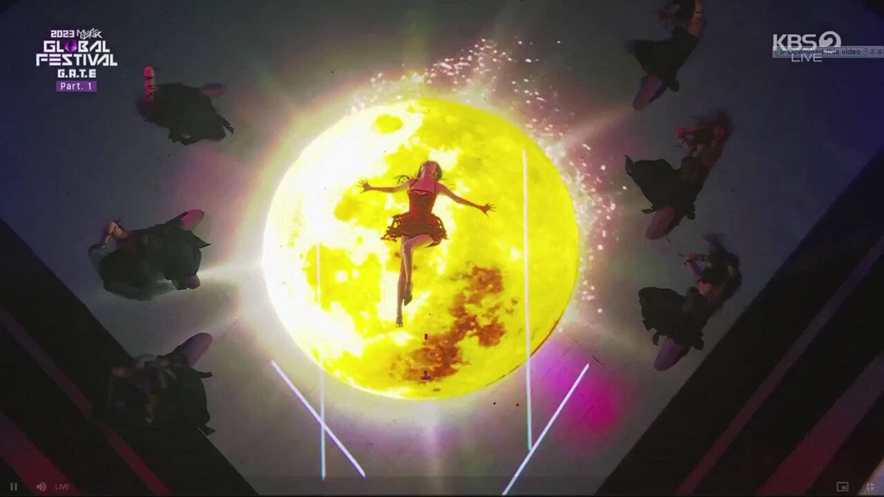 Sunmi Brasil #STRANGER on X: No jogo Sudden Attack a personagem da Sunmi  joga com uma arminha sobre o céu roxo 😭  / X