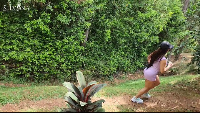 Yo como que vuelvo a trotar sola😋 https://t.co/Q2i9GruDbm 🎥🇨🇴 https://t.co/GNpycCHqPI