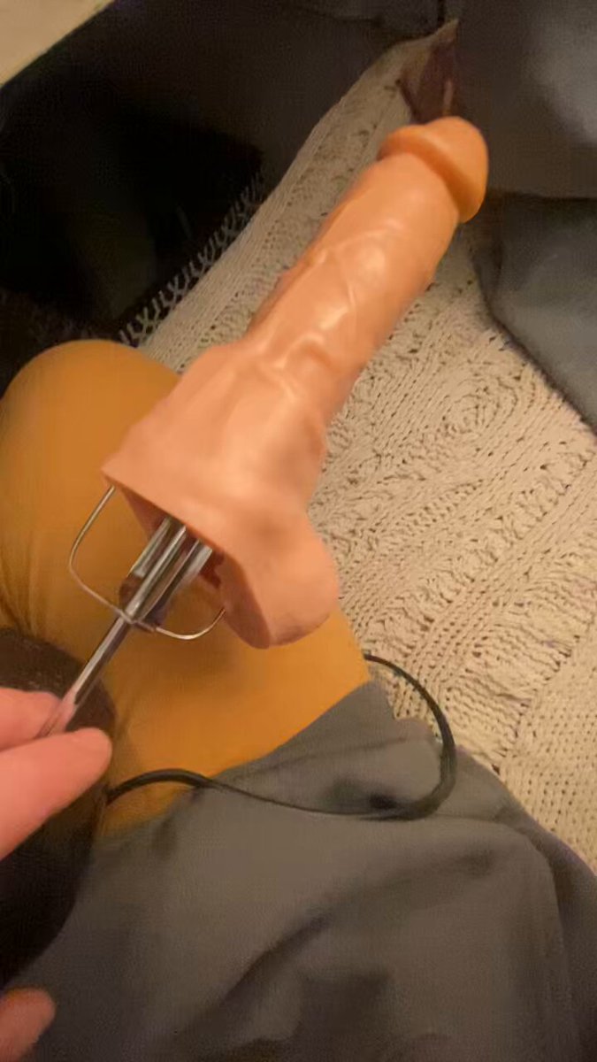 bondagegangbangs 