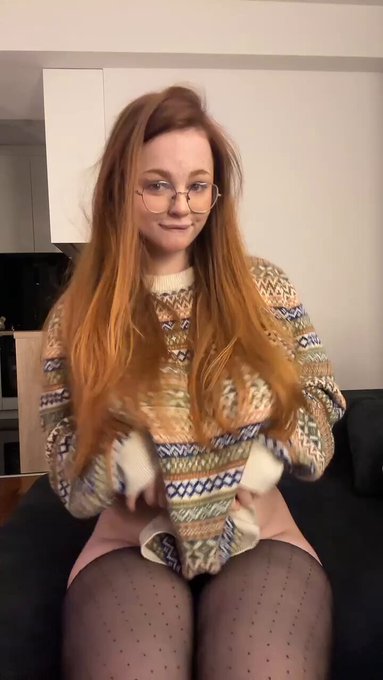 Who would like to celebrate Christmas with me? https://t.co/cpD2n2Wohg